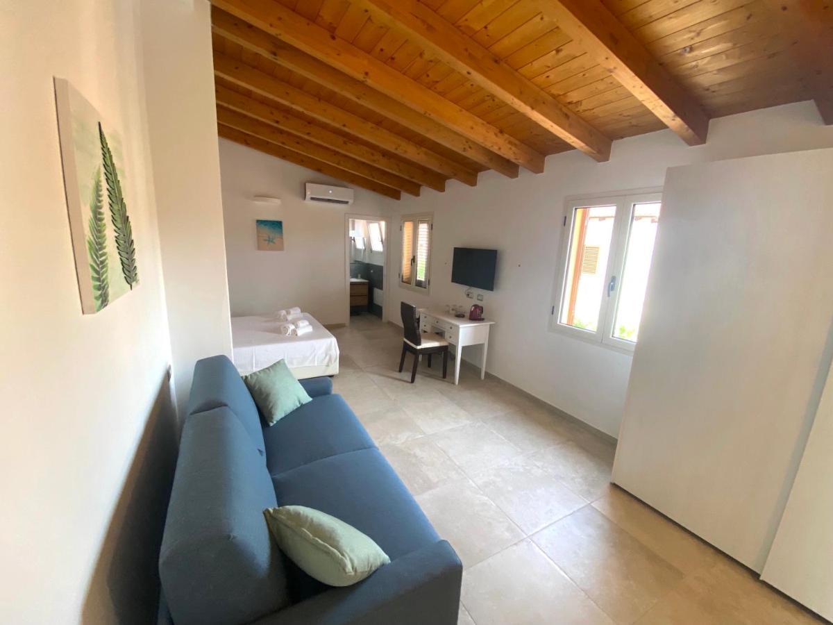 Punto Zero Rooms San Teodoro  Exteriér fotografie