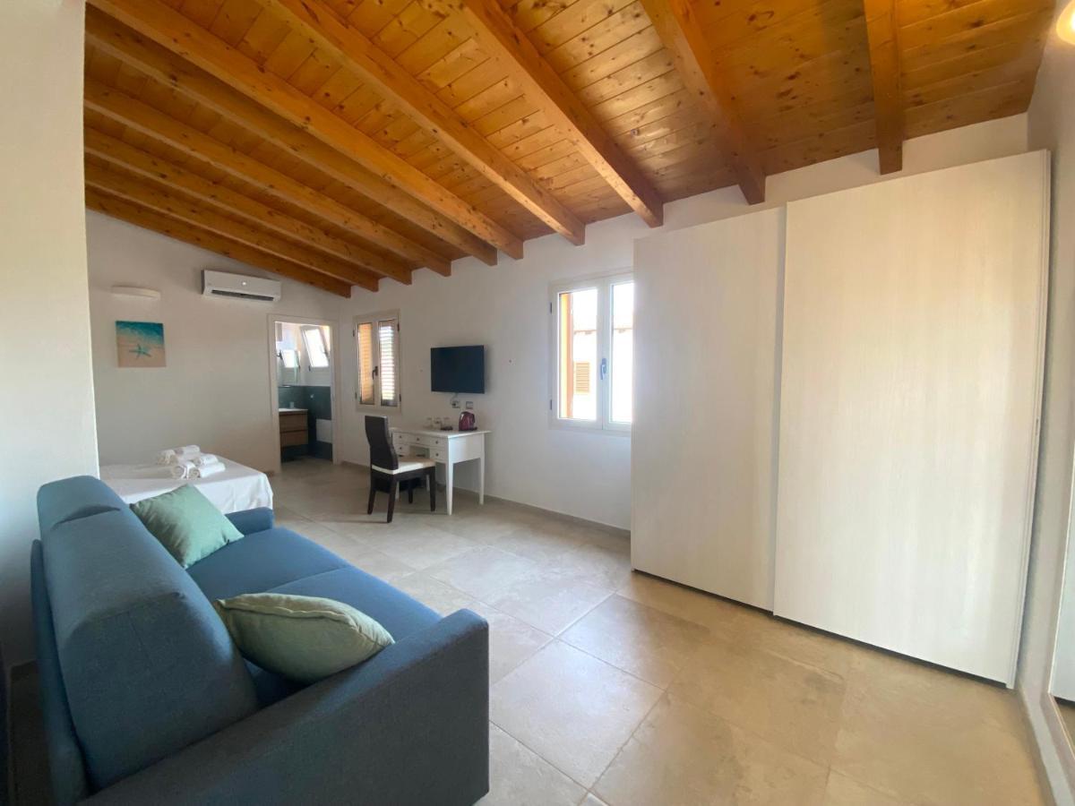 Punto Zero Rooms San Teodoro  Exteriér fotografie